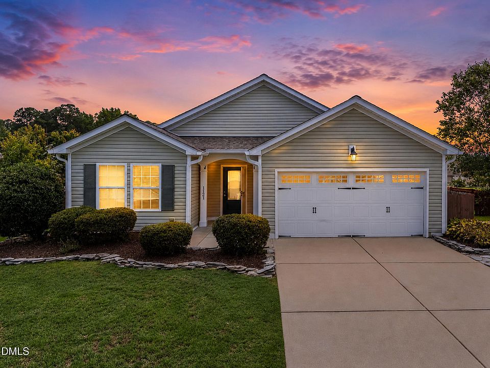 1st image of 1121 Arden Trace Ct
