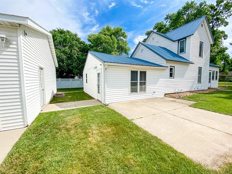 205 N Lincoln Ave — Photo 40