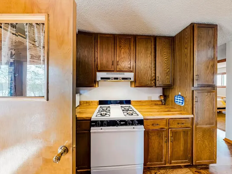 1925 E Mitten Lake Ln — Photo 19