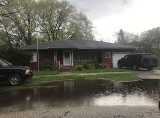 302 S Mayhew St, New Buffalo, MI 49117