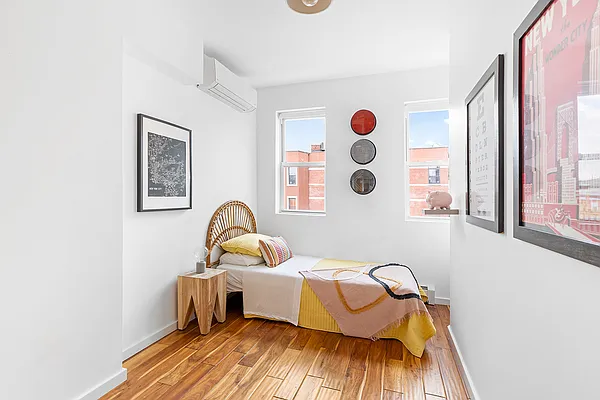 Sold by Compass | media 8