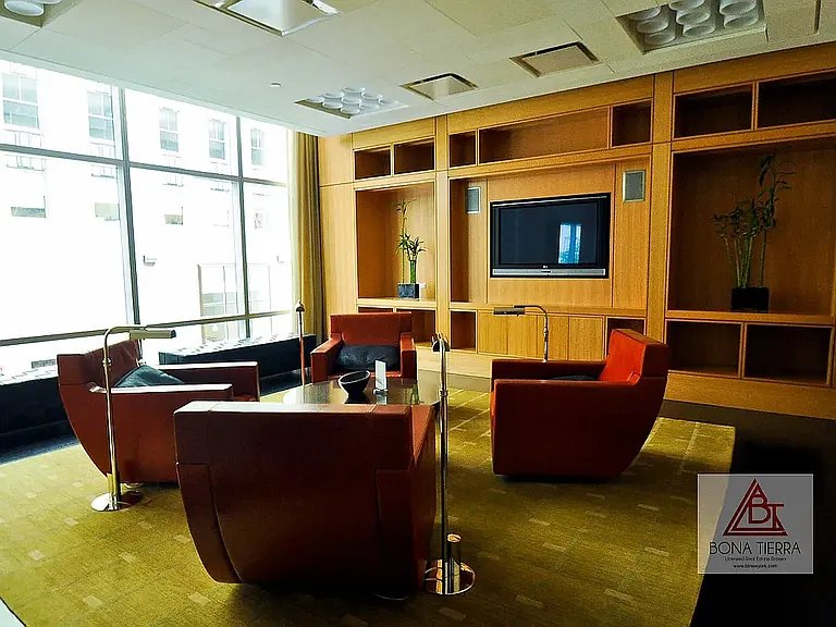 18 W 48th St #23D — Photo 8