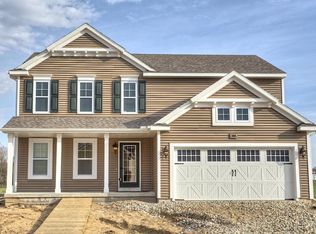 1774 Crescent Pointe Dr SE, Caledonia, MI 49316