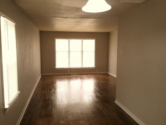 3rd image of 4 SE 56th St