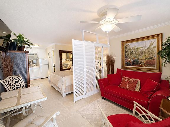 2nd image of 3001 N Ocean Blvd. #207