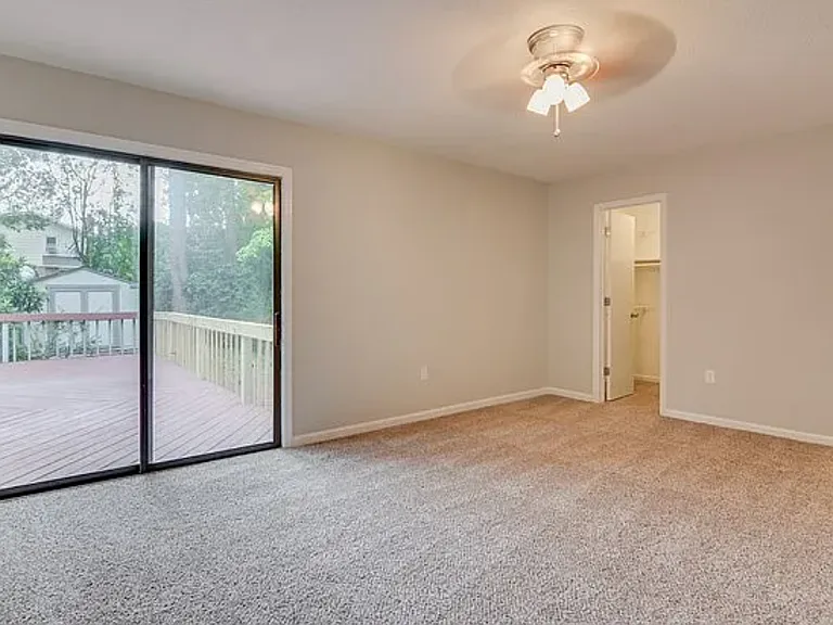 223 Ronstadt Dr — Photo 5