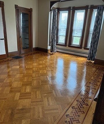 4th image of 41 E Main St