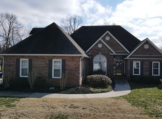 216 Cottonwood Bnd NW, Cleveland, TN 37312