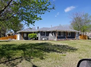 714 S Courtleigh Dr, Wichita, KS 67218