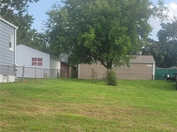 126 W Cartwright Ave, Saint Louis, MO 63125