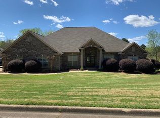 16022 Carmel Bay Dr, Northport, AL 35475