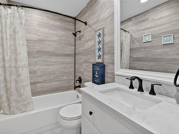 5th image of 13758 SW 160th Ter