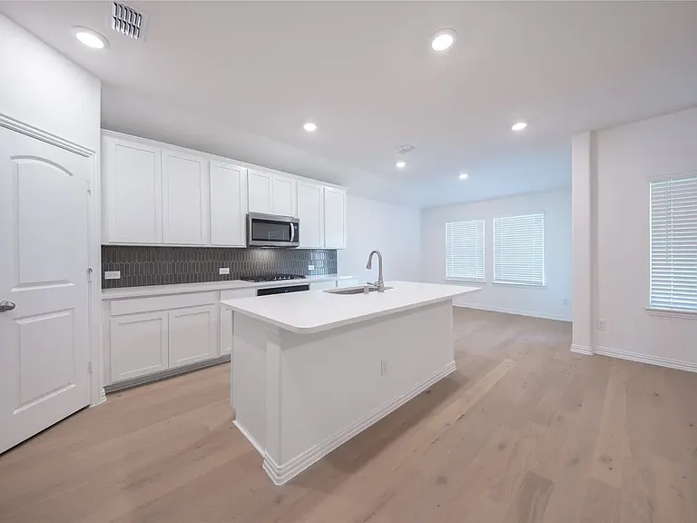 1708 Blackbird Ln — Photo 7