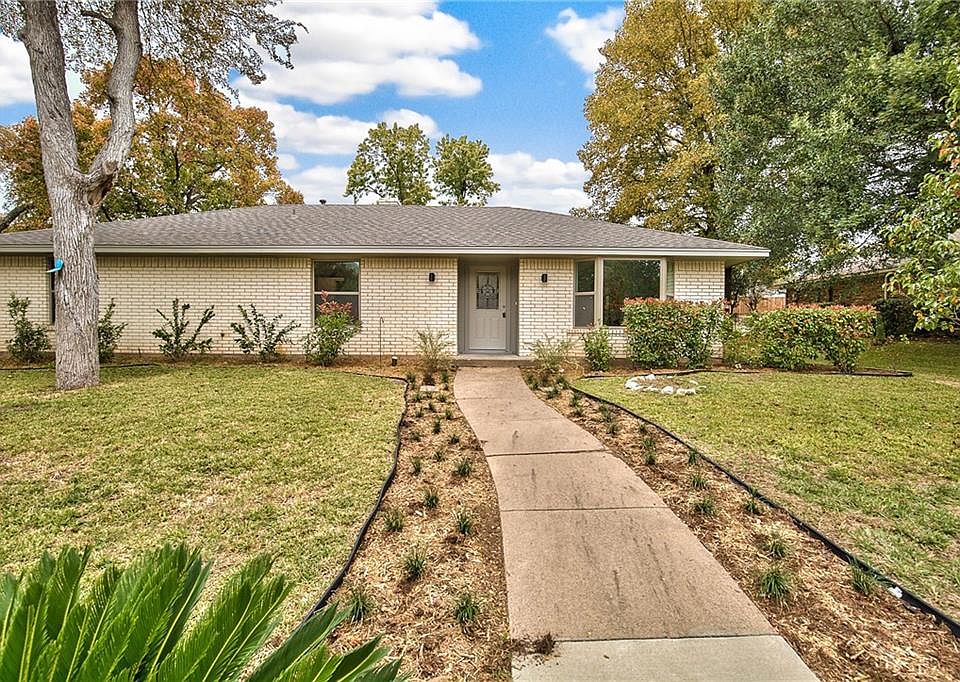 1st image of 333 Woodbrook Dr
