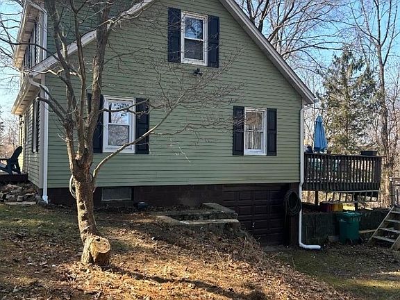 3rd image of 3 Crystal Springs Rd