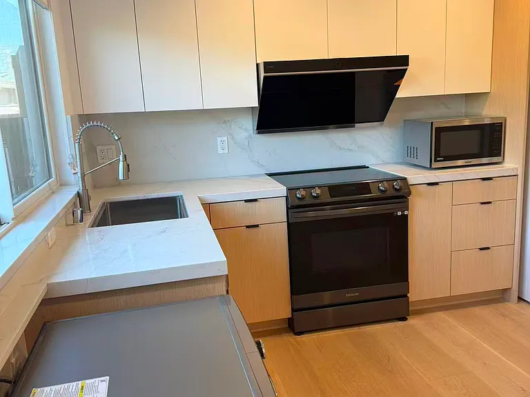 4285 Bora Bora Ave — Photo 3