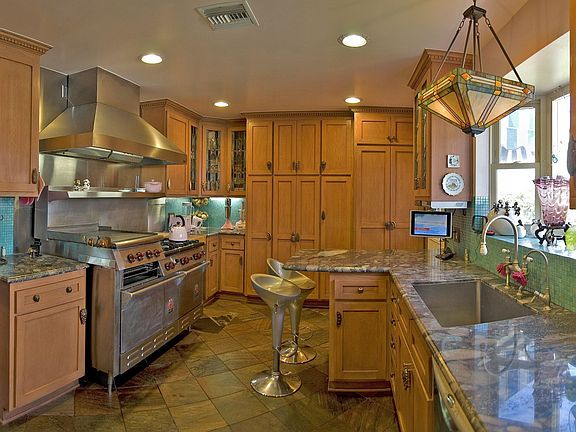 Cooks kitchen