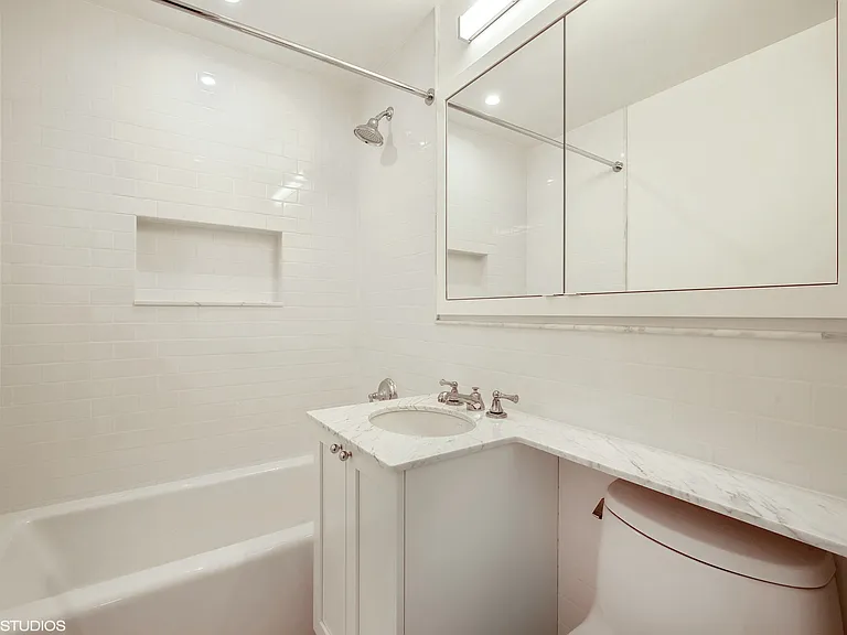 241 Central Park W #4E — Photo 16