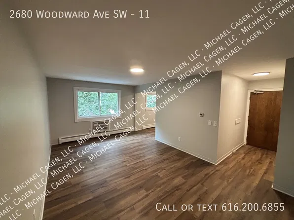 2680 Woodward Ave SW APT 11, Wyoming, MI 49509