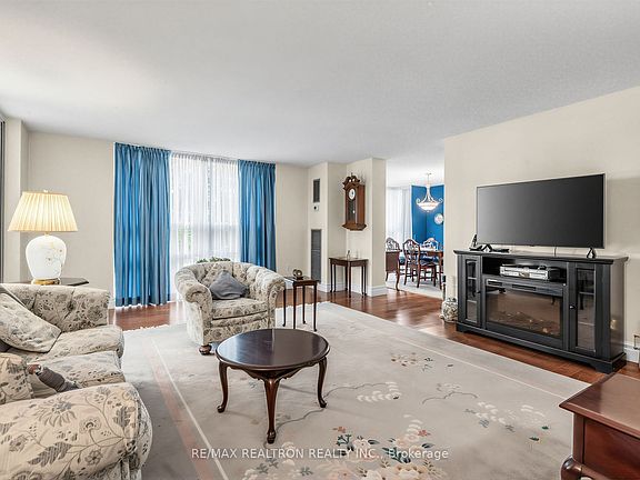 5th image of 131 Beecroft Rd #203