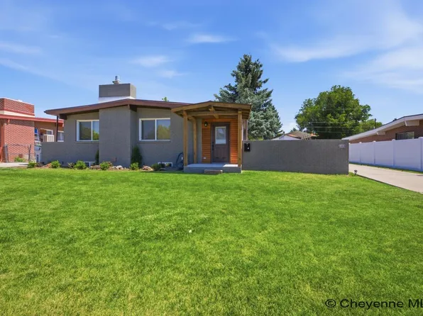 5409 Sagebrush Ave, Cheyenne, WY 82009