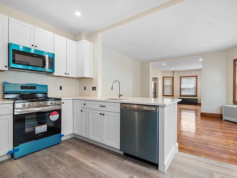 62 Vernal St #3 — Photo 3