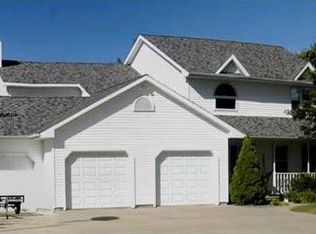 E2460 E Old Mill Run, Waupaca, WI 54981