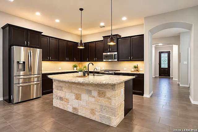 4 bed, 3.0 bath, 3345 sqft, $3,900 — Photo 3
