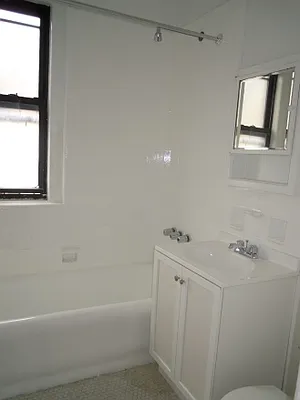 Rented by Metropolitan Equities | media 22