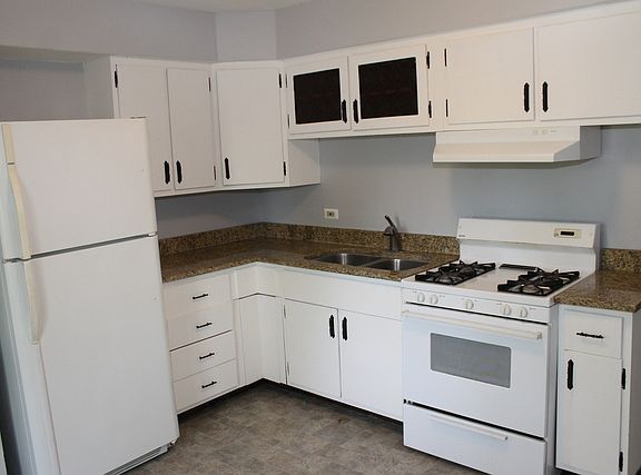 2nd image of 1618 Amy Ave