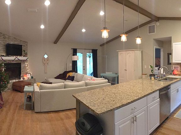 4th image of 502 Saint Augustine South Dr