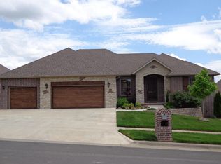 5972 S Stockton Ave, Springfield, MO 65804