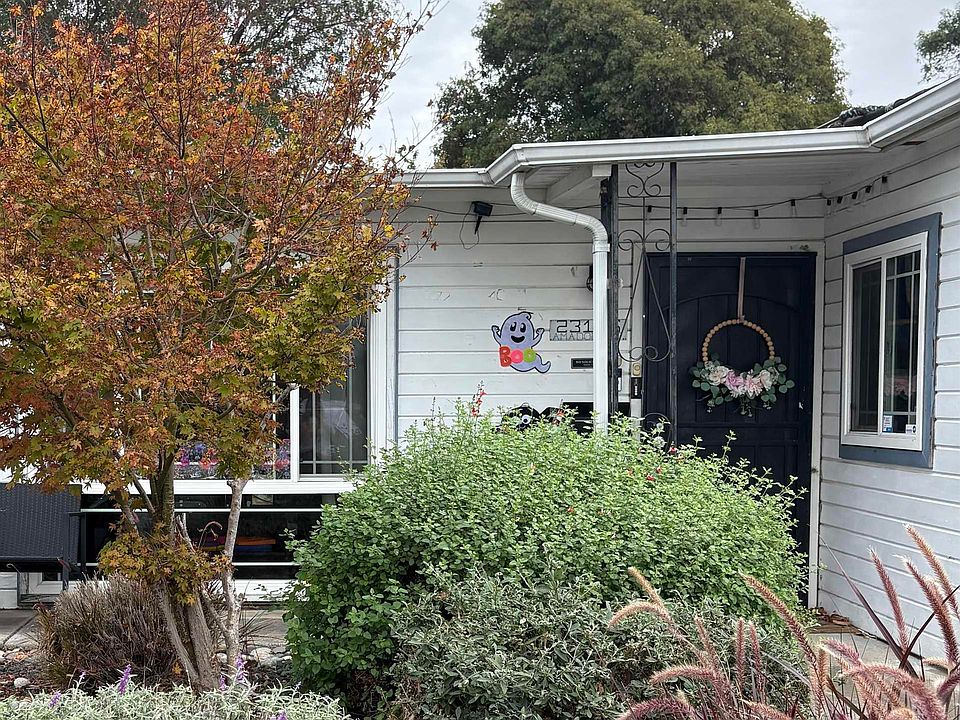 1st image of 23136 Amador St