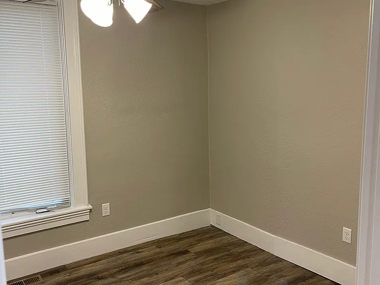 409 State St #LOWER FLOOR — Photo 8