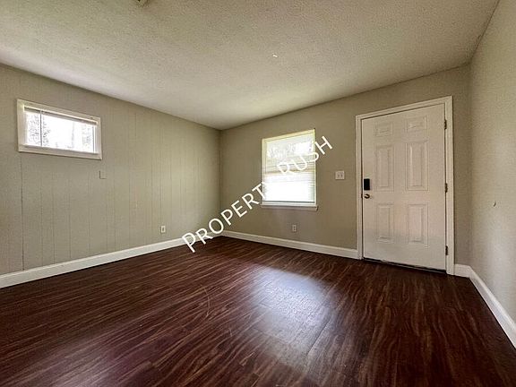 5th image of 6303 Walden Ave Unit B