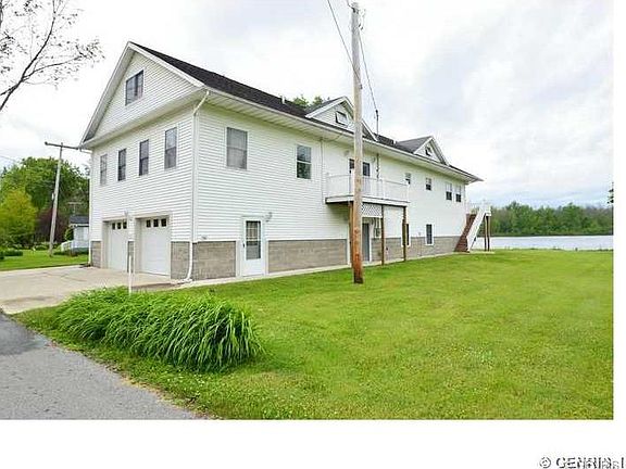 2nd image of 63 Blue Pond Mnr