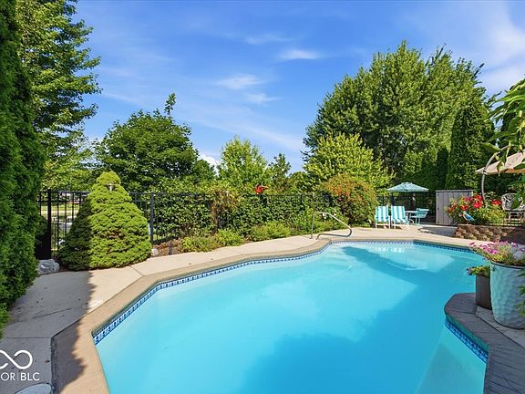 4th image of 1094 Brookway Dr