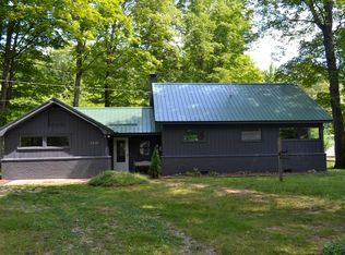 5216 E Shore Dr NE, Kalkaska, MI 49646