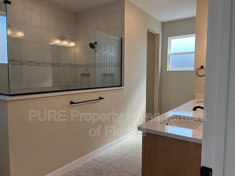 10376 SW 99th St — Photo 40