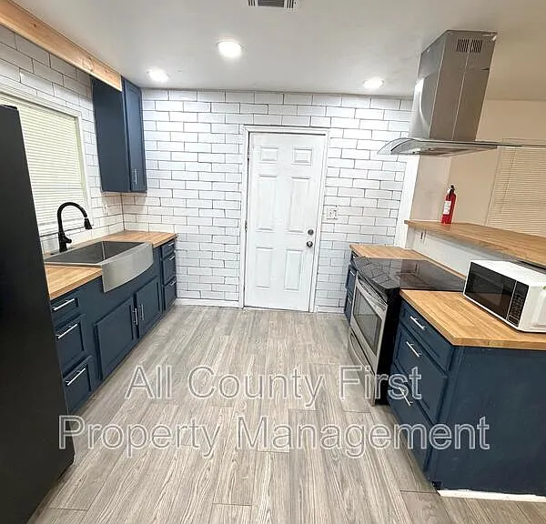 1623 Sherrill Dr — Photo 4