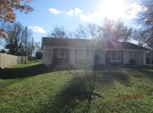 6704 Midfield Dr, Fort Wayne, IN 46815