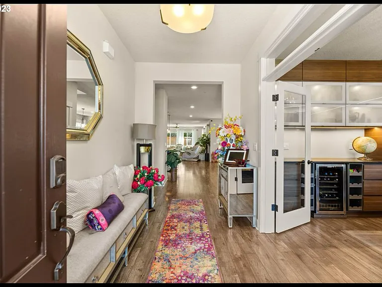 4068 NW 20th Ave — Photo 5