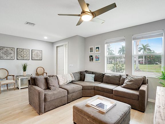5th image of 1355 N Jeaga Drive
