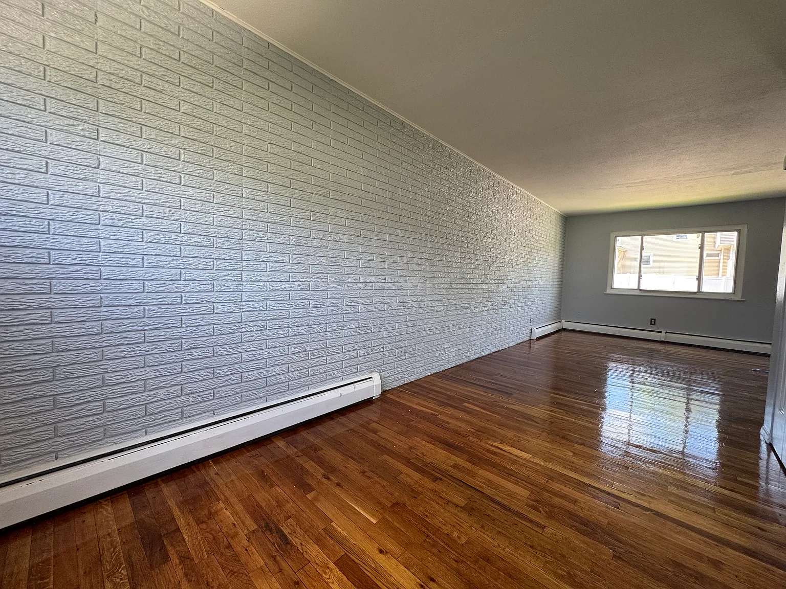 2 bed, 1.5 bath, 1100 sqft, $1,895 — Photo 4