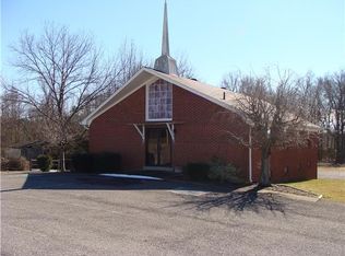 713 College St, Portland, TN 37148