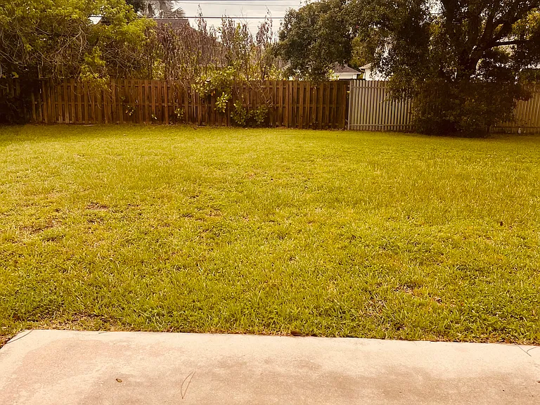 2497 SW Independence Rd — Photo 3