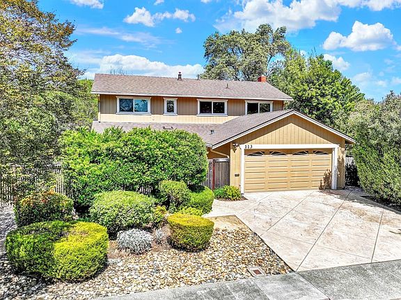 2nd image of 113 Bel Air Drive