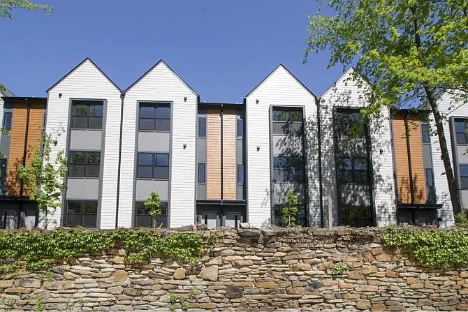 Building Photo 5
