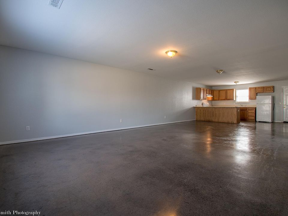 1st image of 190 Meadow Ct