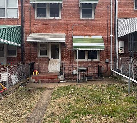 4th image of 1418 N Linwood Ave